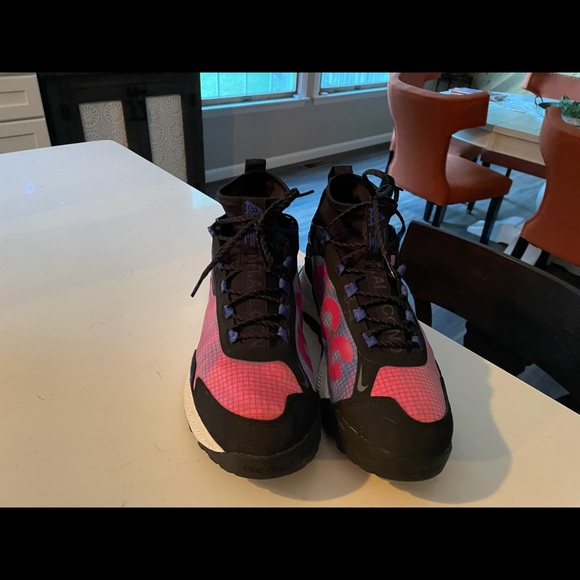 Nike ACG - Picture 2 of 4